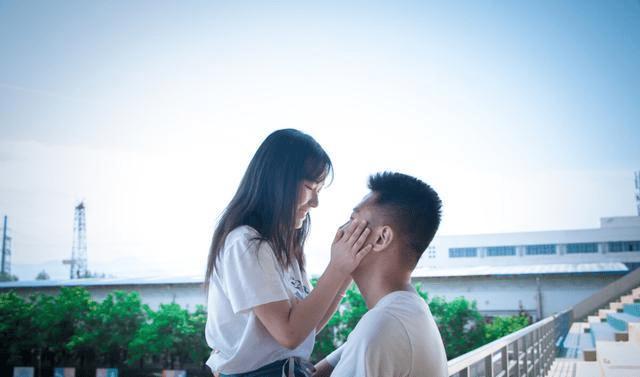 救援沙滩女孩